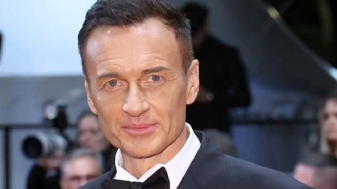 Hollywood mourns demise of Julian McMahon