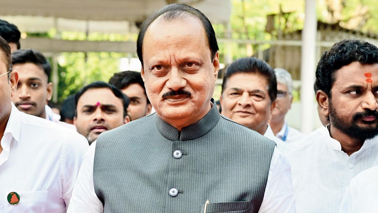Ajit Pawar backs Opposition against Hindi introduction