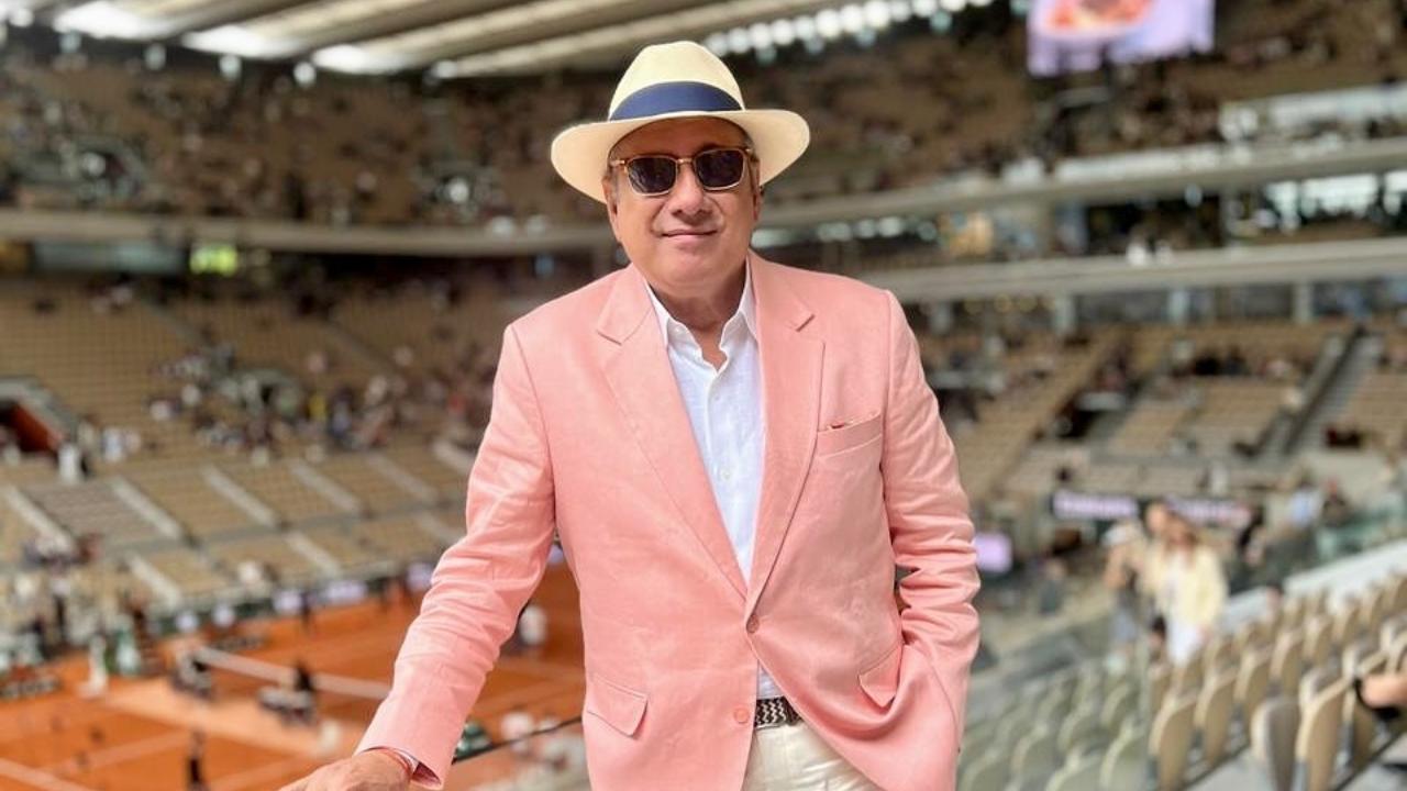 Boman Irani's childhood dream comes true as family takes him on surprise birthday trip, check out