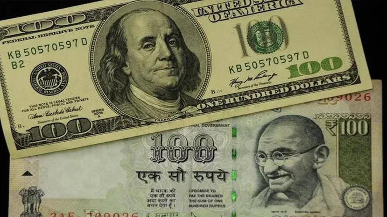 Forex reserves decline by USD 1 bn to USD 697.93 bn